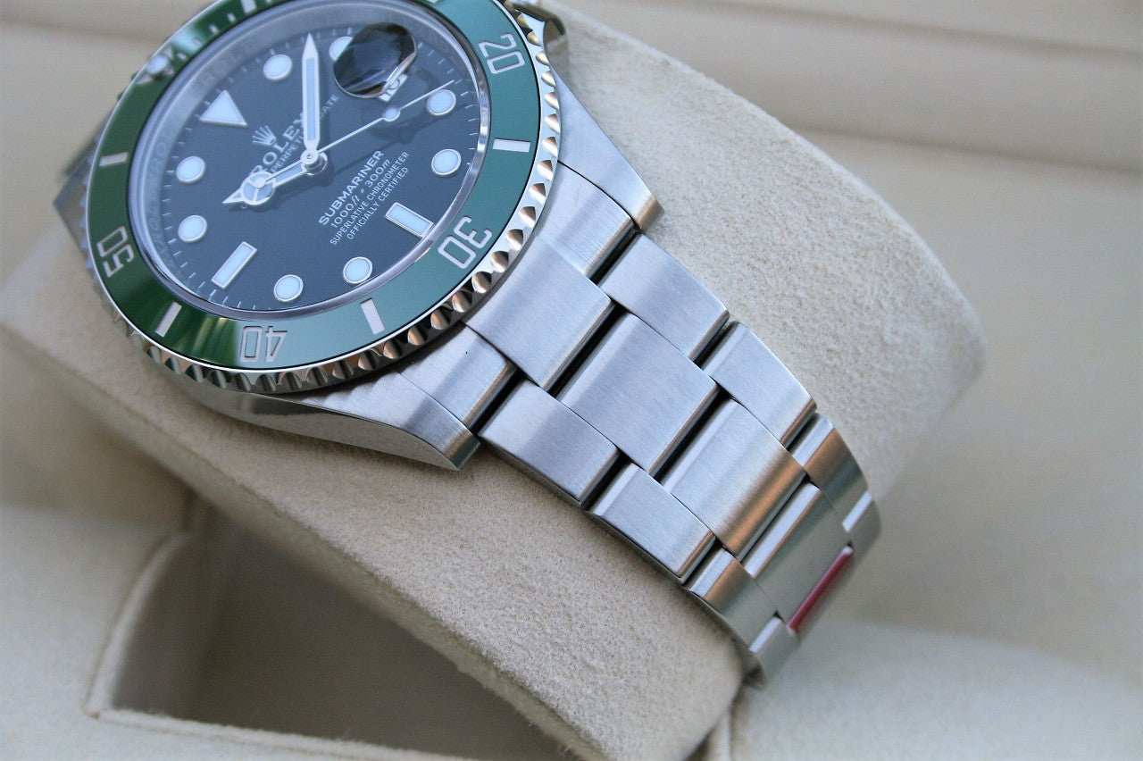 SUBMARINER LUNETTE VERTE MODÈLE Starbucks